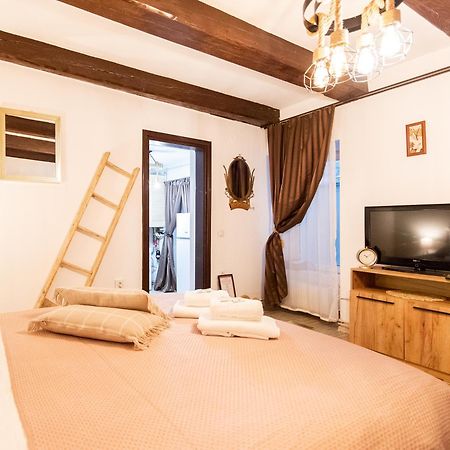 Appartamento Saint Marco35Th Braşov Esterno foto