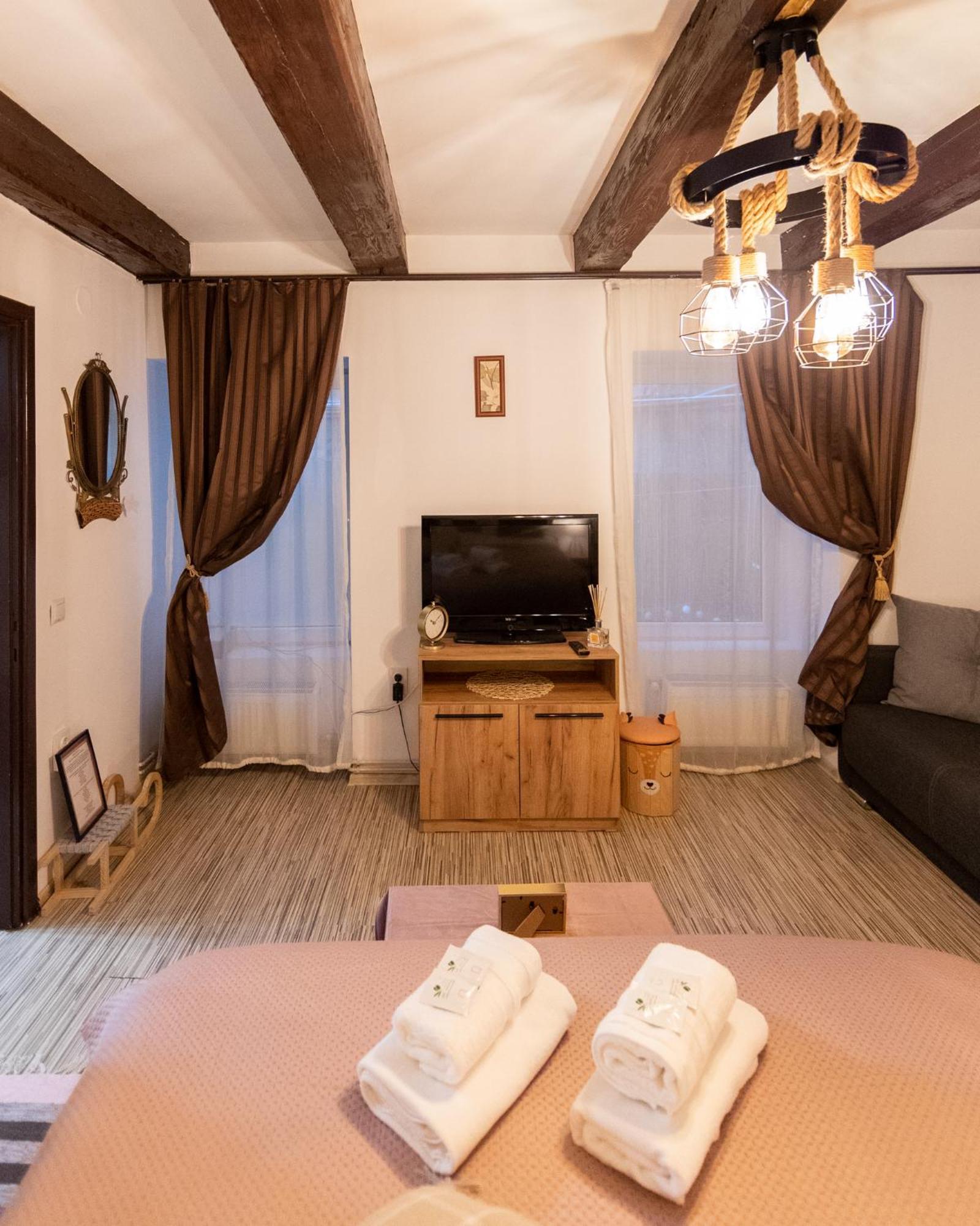 Appartamento Saint Marco35Th Braşov Esterno foto